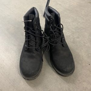 Womens black timberlands London hiker